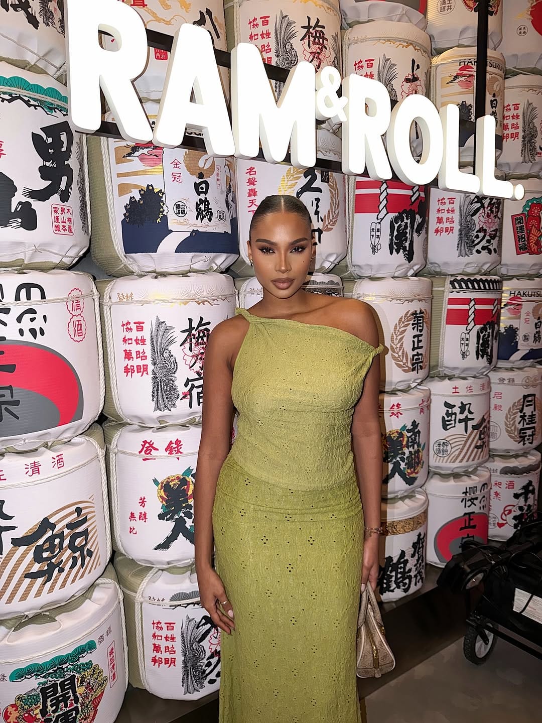 Post 10 by 𝐀𝐍𝐍𝐀 𝐊𝐀𝐌𝐏𝐎 on Instagram (carousel)