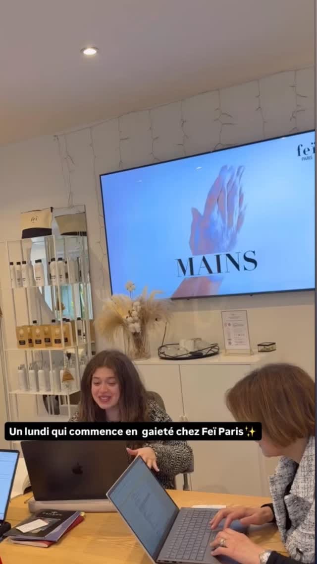 Post 1 by Laura Tanguy on Instagram (video)