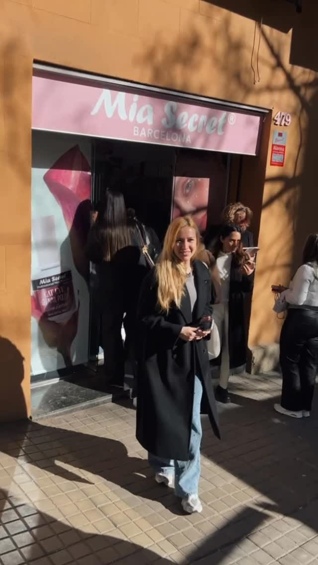 Post 2 by uñas, pestañas y spa 🇺🇲 on Instagram (video)