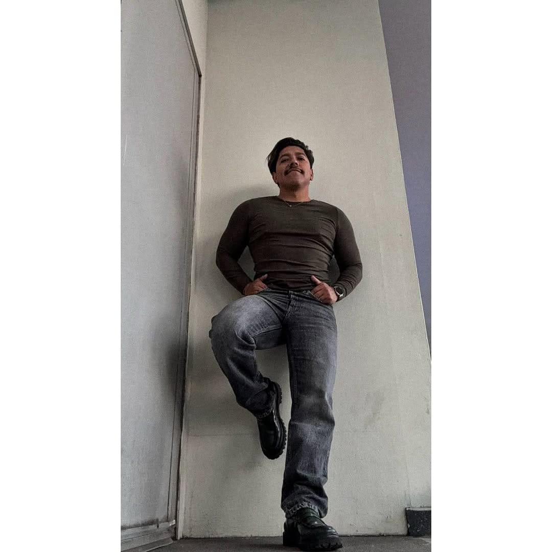 Post 10 by Ri Andrade on Instagram (image)