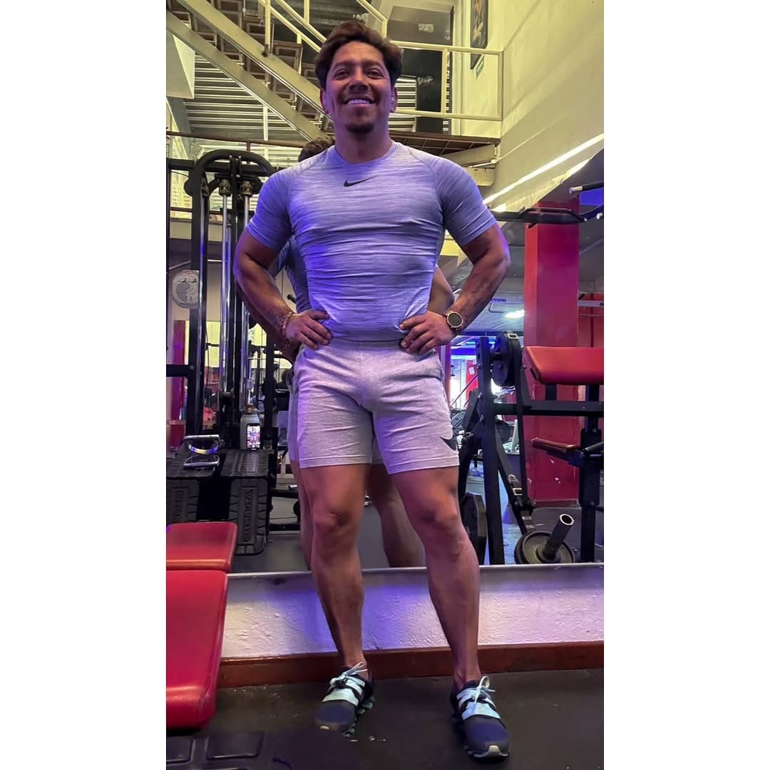 Post 5 by Ri Andrade on Instagram (image)
