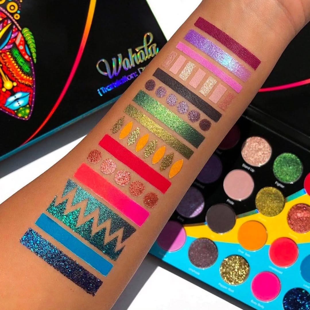 Post 1 by Bella Obsesion - Makeup Store on Instagram (carousel)