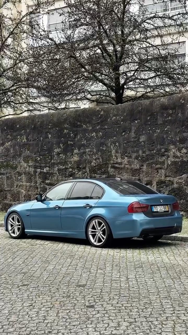 Post 6 by ɪɴᴇꜱ ʀᴏᴄʜᴀ on Instagram (video)