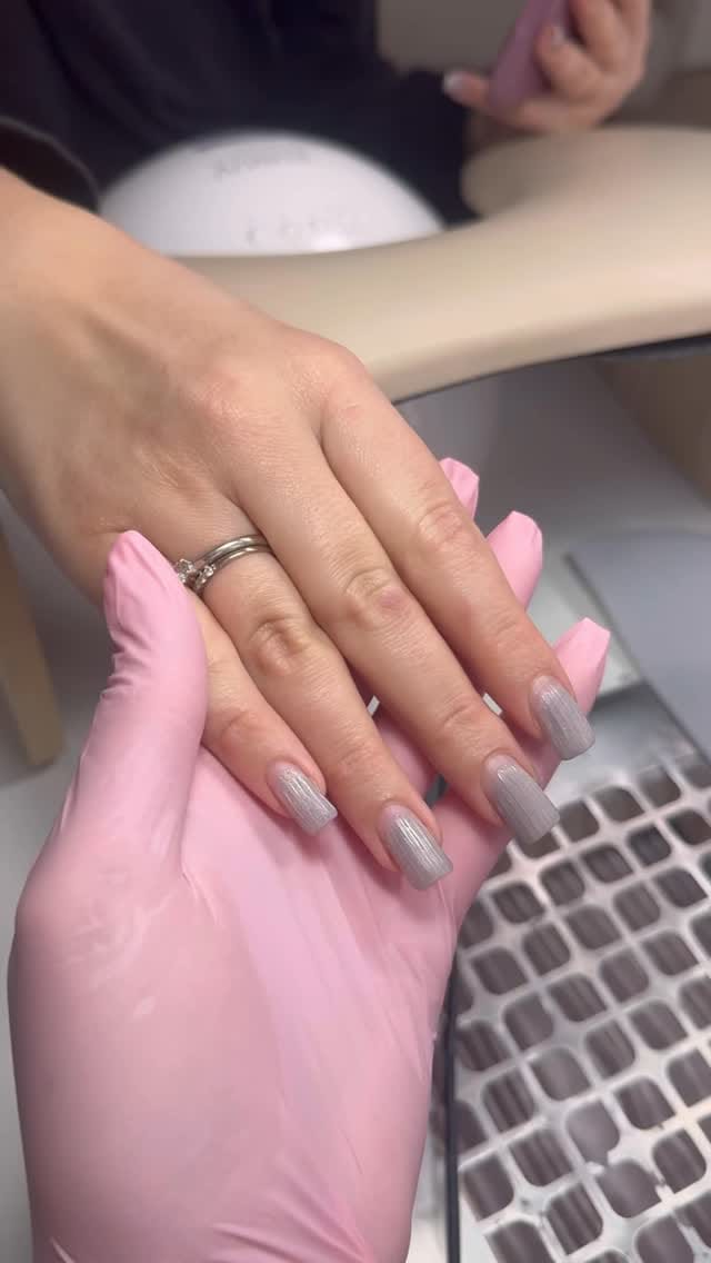 Post 2 by •roksolananails• on Instagram (video)