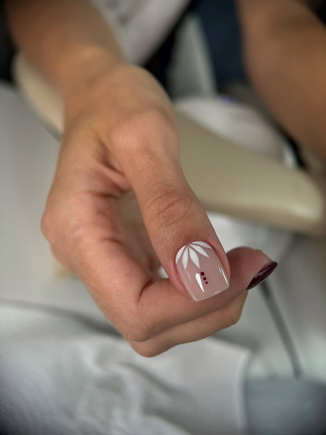 Post 9 by •roksolananails• on Instagram (image)