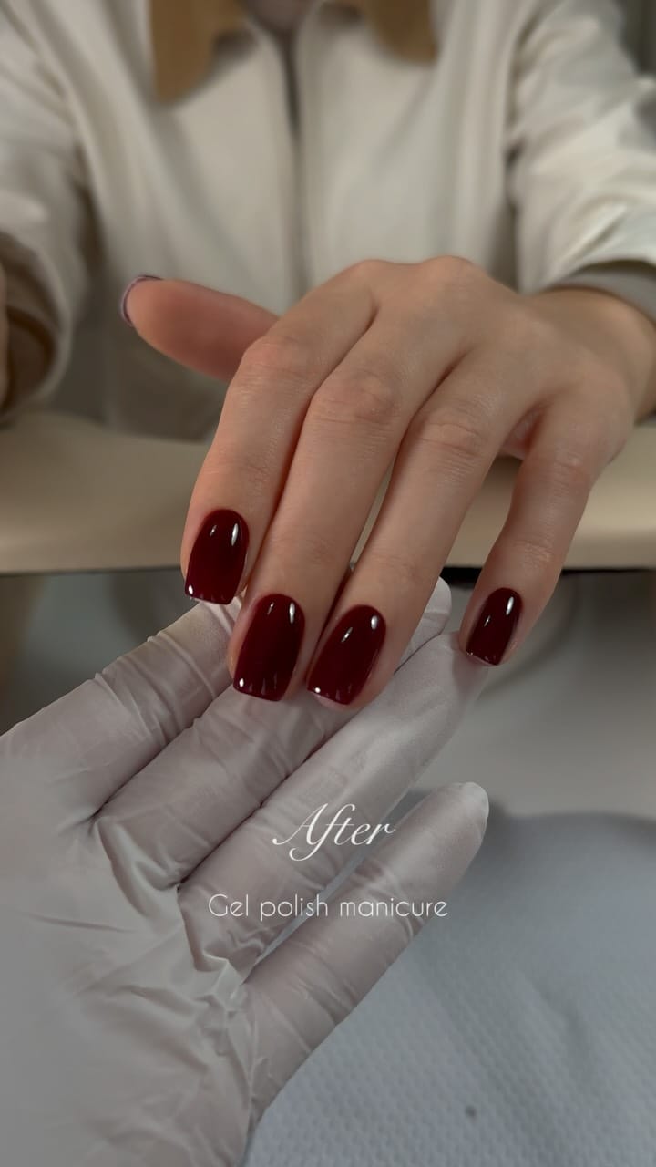 Post 8 by •roksolananails• on Instagram (video)