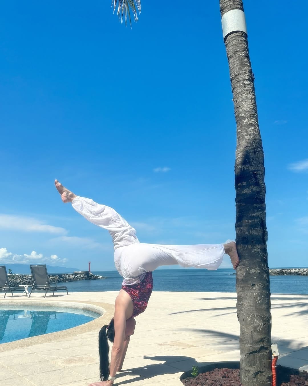 Post 10 by Liliana Ursula on Instagram (image)
