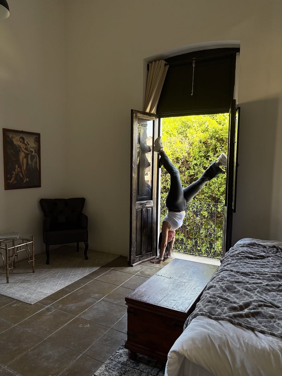 Post 2 by Liliana Ursula on Instagram (image)