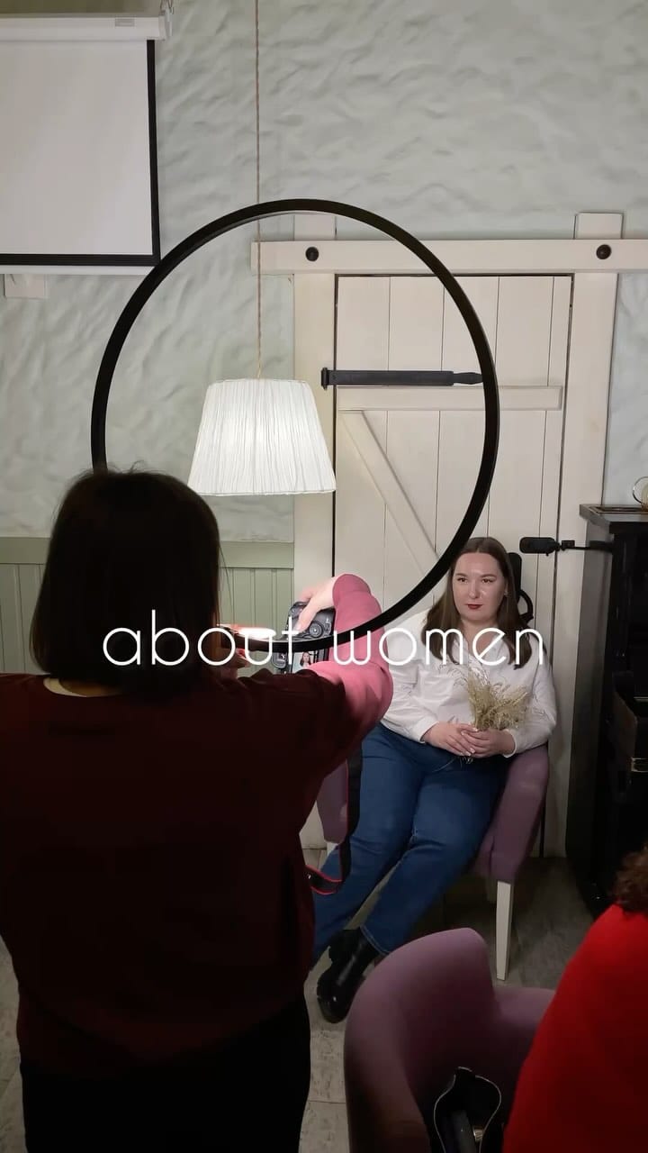Post 3 by PRO Makeup Artist | Dubai on Instagram (video)