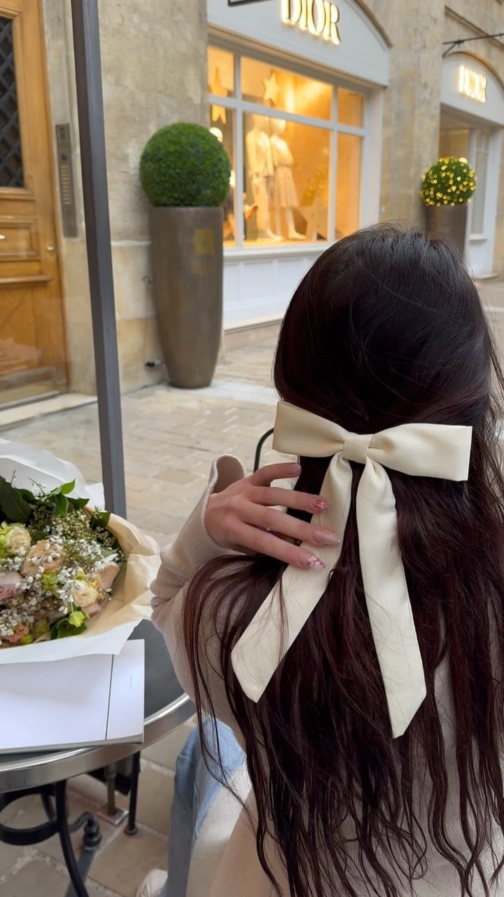 Post 2 by NAYLARA - نايلارا on Instagram (video)
