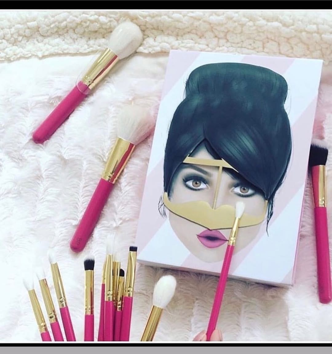 Post 9 by Burqa Cosmetics on Instagram (image)