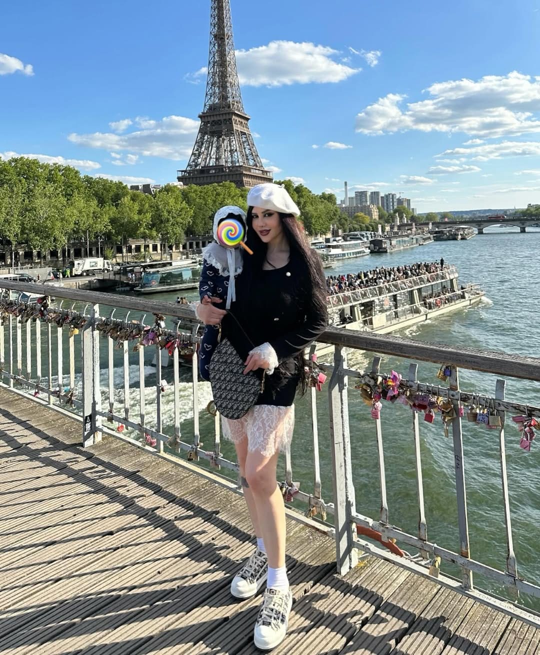 Post 5 by Sara on Instagram (image)