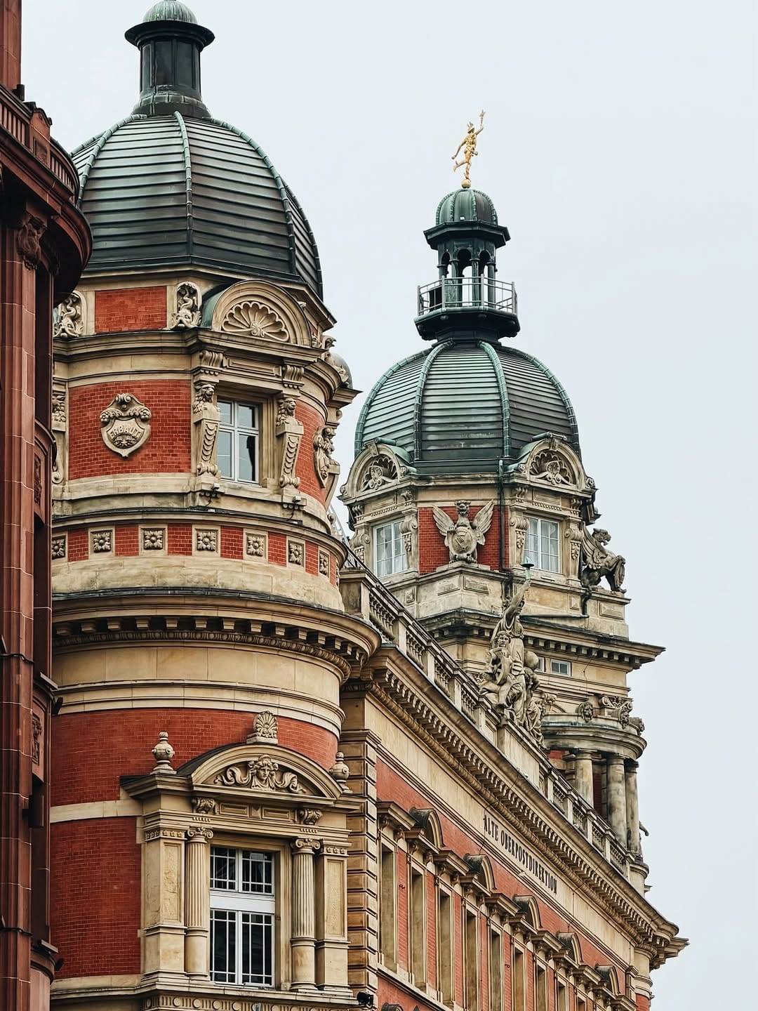 Post 10 by Hamburg Style on Instagram (image)