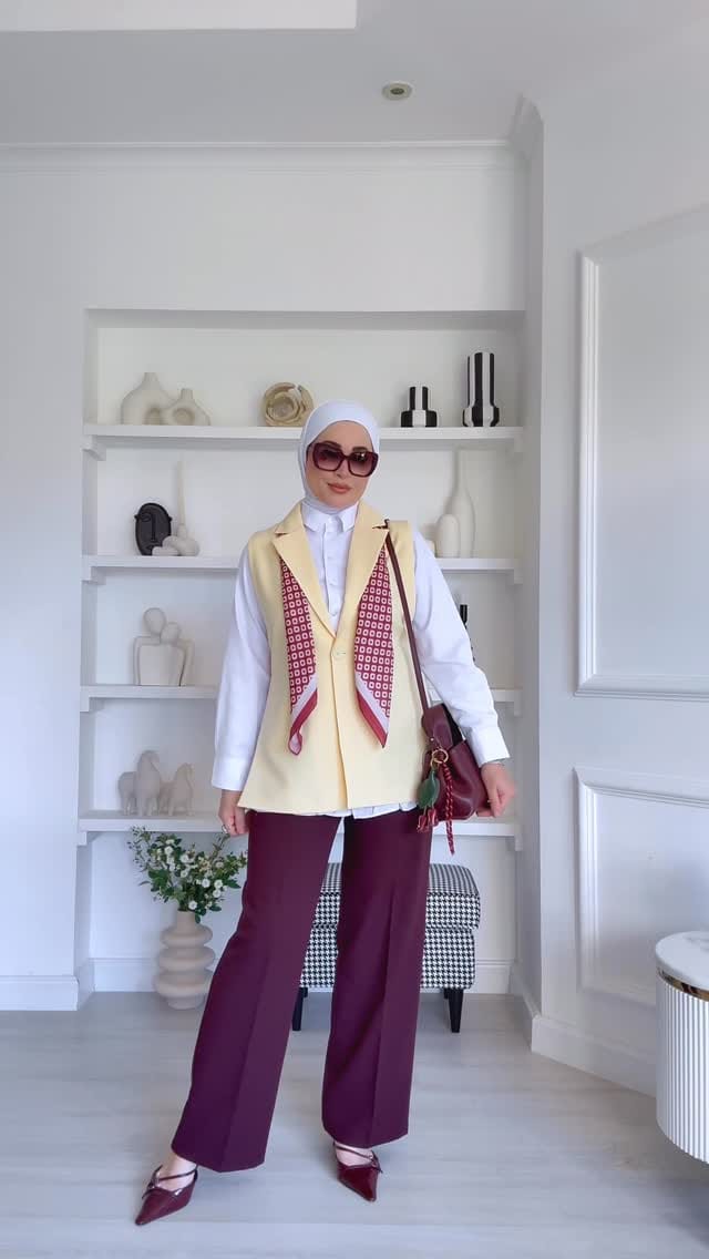 Post 4 by AMINAH ABDOH on Instagram (video)