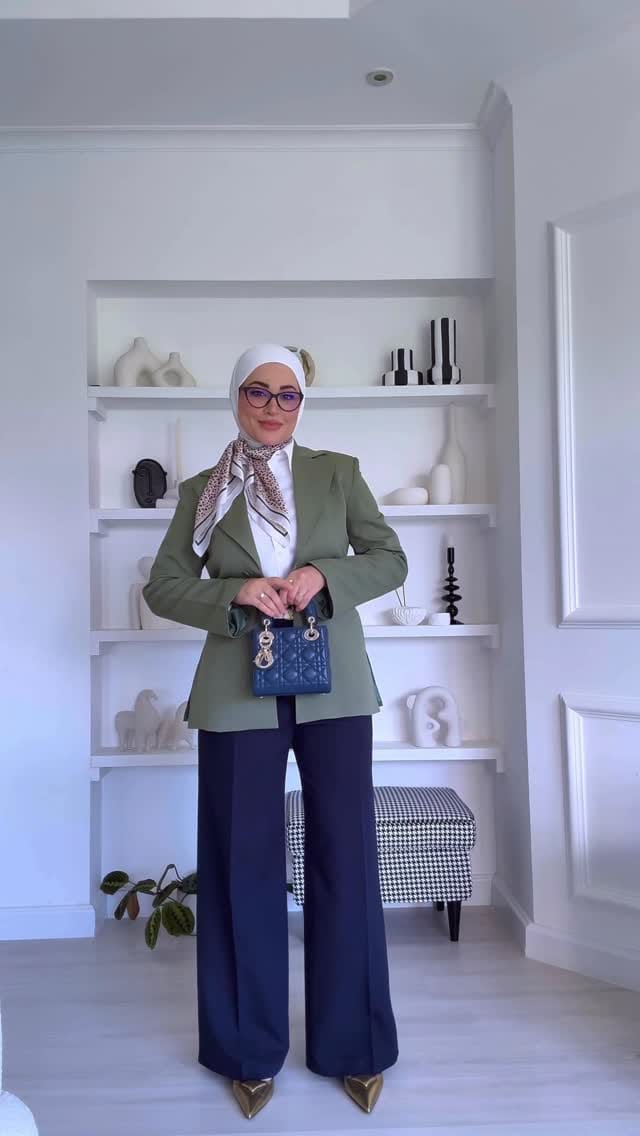 Post 9 by AMINAH ABDOH on Instagram (video)