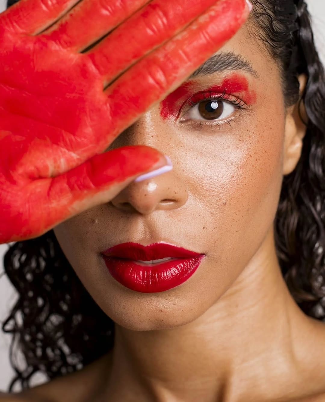 Post 4 by MARIA GERONIMO | MODELO on Instagram (image)