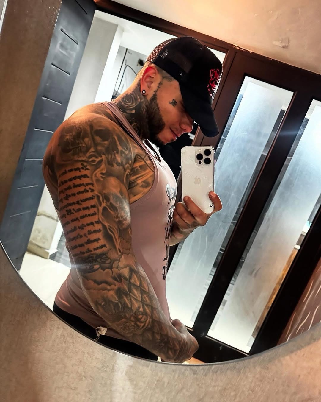 Post 2 by ⚜️Marco Oliver⚜️ on Instagram (image)