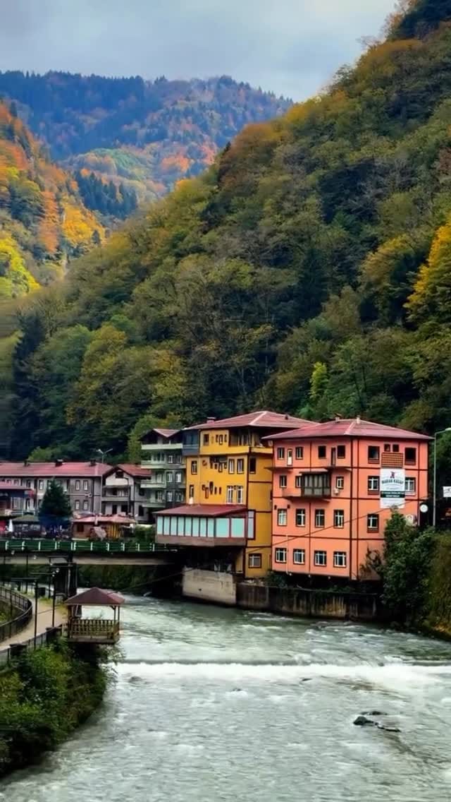 Post 2 by Ahmet M. on Instagram (video)