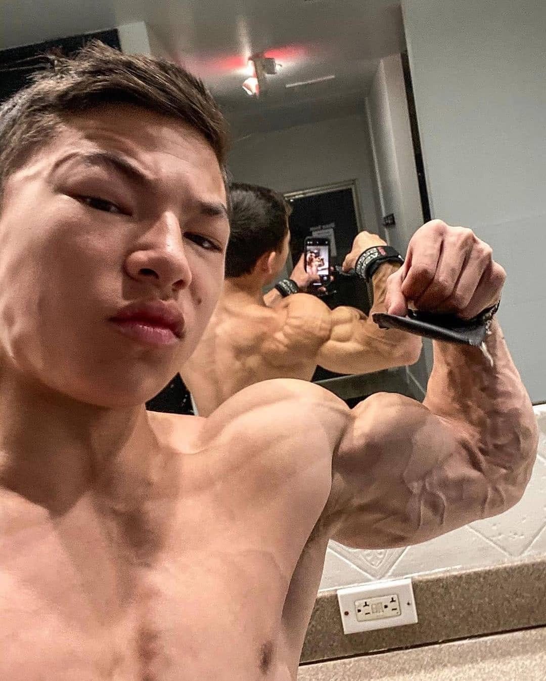 Post 5 by GYM HELP & Fitness/Gym on Instagram (carousel)