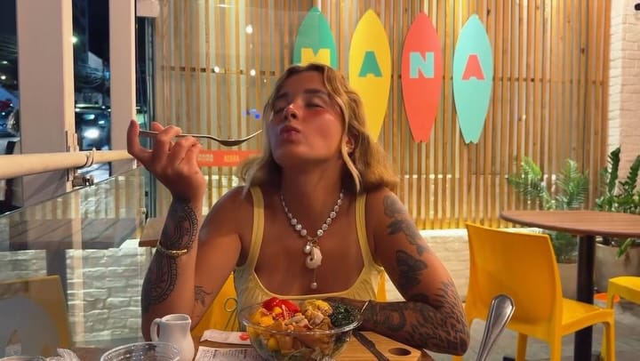 Post 6 by Bruna Martins on Instagram (video)