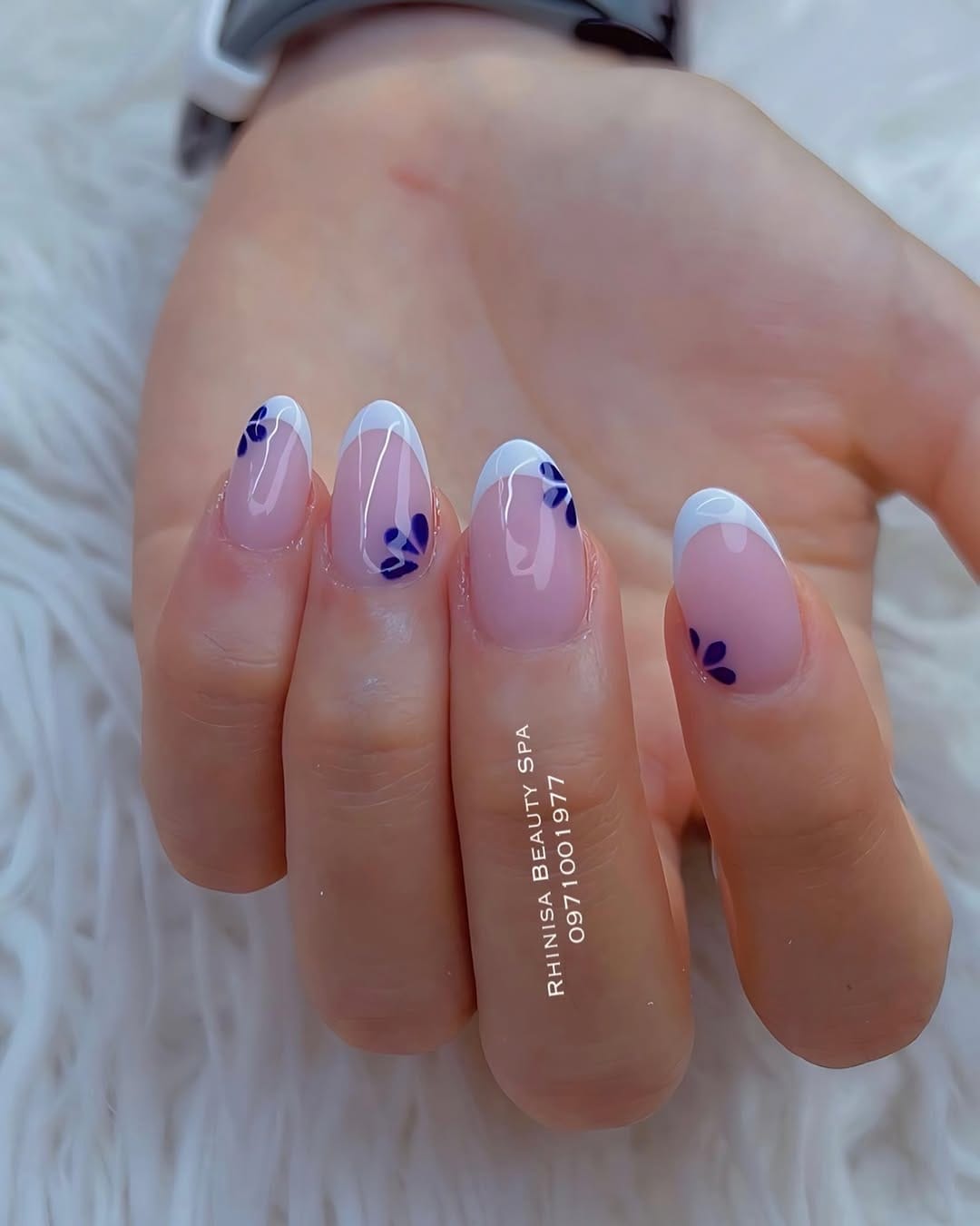 Post 8 by Rhinisa Beauty Spa on Instagram (image)
