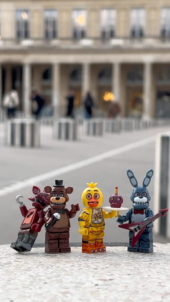 Post 10 by discret on Instagram (video)