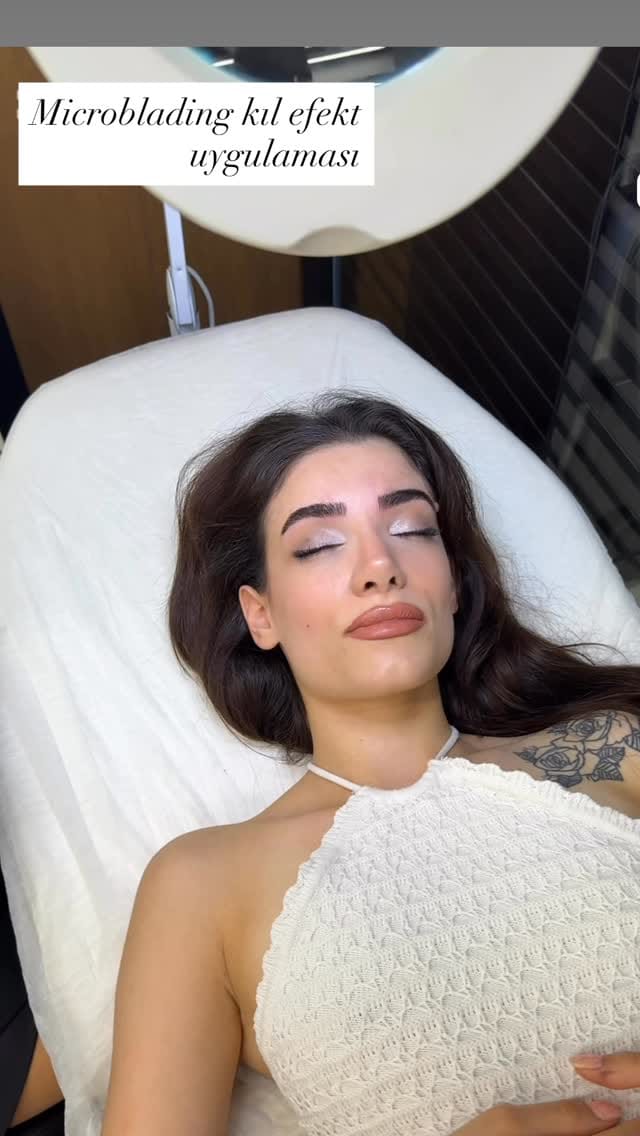 Post 6 by Dilek Şenay on Instagram (video)