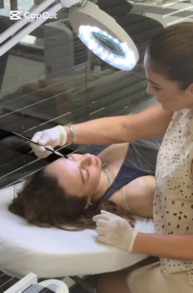 Post 5 by Dilek Şenay on Instagram (video)