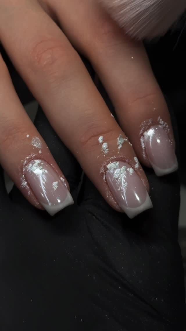 Post 1 by Glamour Nail Gallery on Instagram (video)