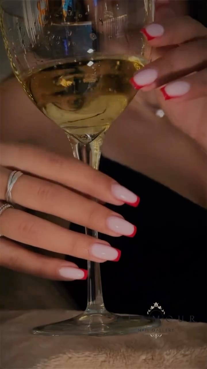 Post 8 by Glamour Nail Gallery on Instagram (video)