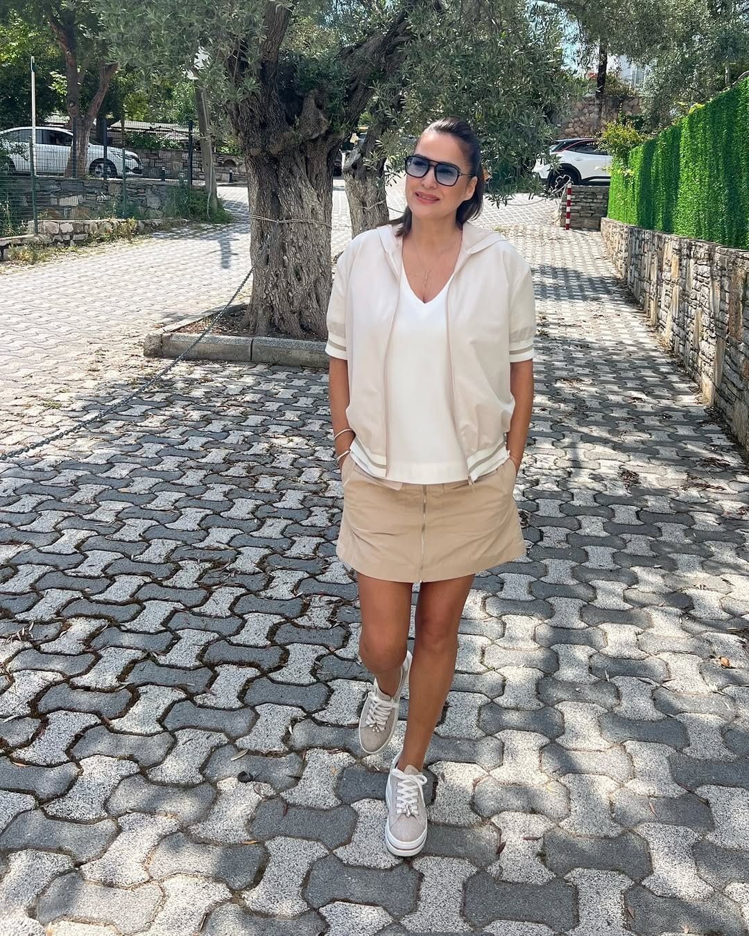 Post 9 by Dilek Şenay on Instagram (image)