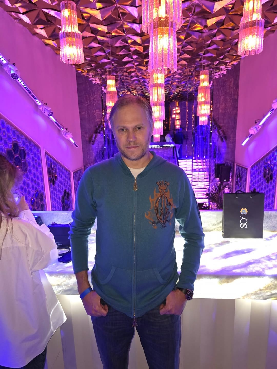 Post 2 by Vitautas Glyuzhetskas on Instagram (carousel)