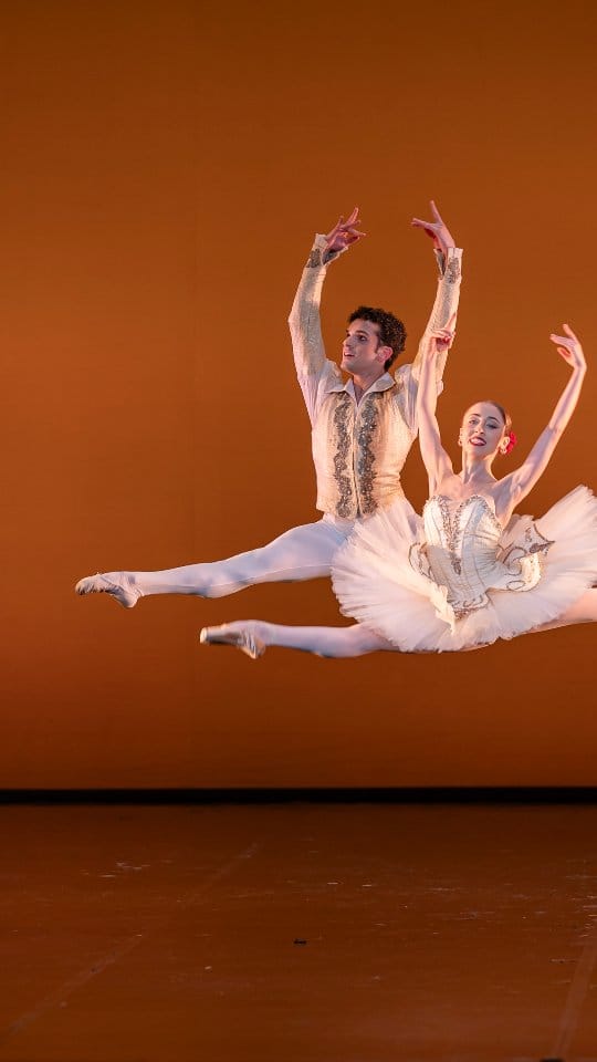 Post 10 by Ballet Summer Workshop Estonia on Instagram (video)