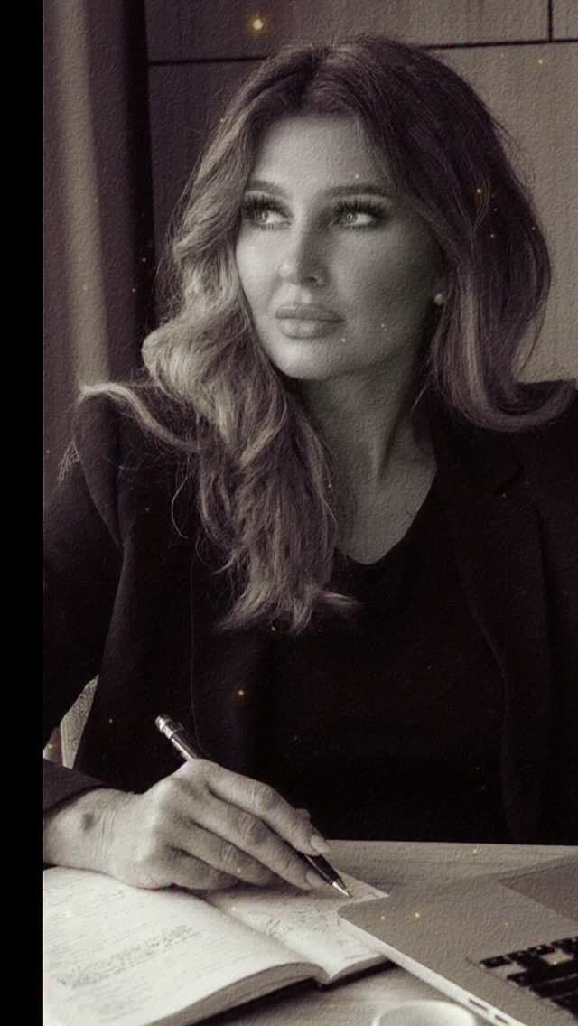 Post 8 by Cindy Heller 🇩🇪👑💎👸🏼🇨🇿 on Instagram (video)