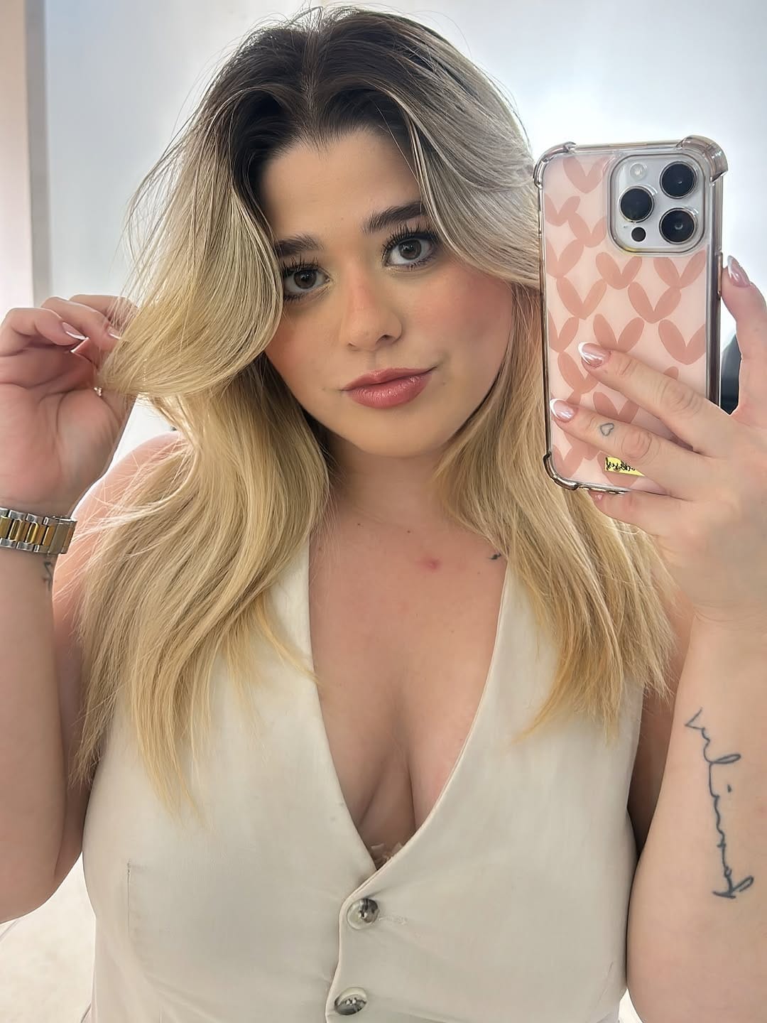 Post 6 by Gabriela Estrada on Instagram (image)