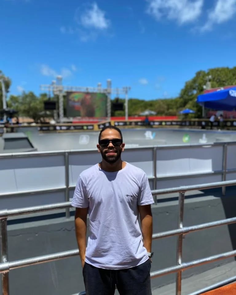 Post 8 by Luiz Álisson on Instagram (carousel)