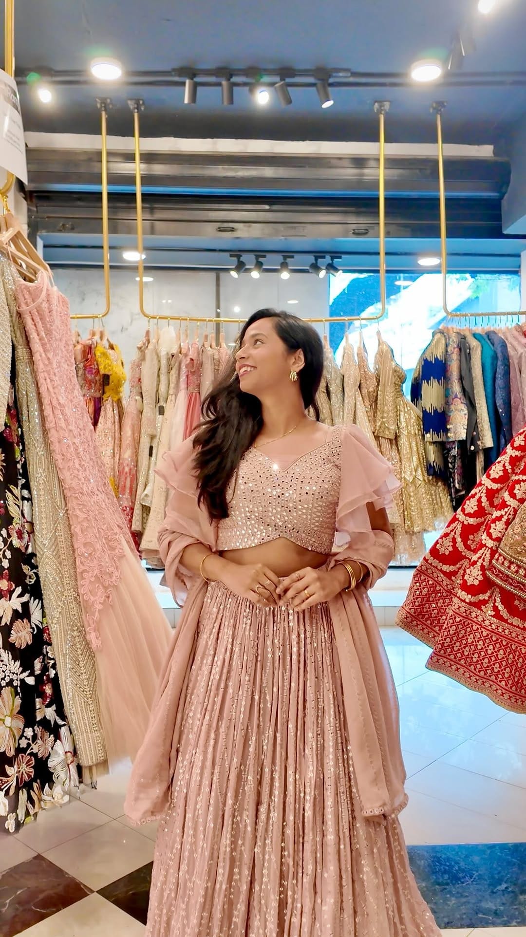 Post 4 by Anchal Salian Kohli on Instagram (video)
