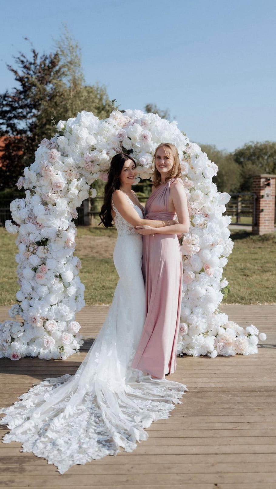 Post 2 by Lilly's Flowerbomb Events on Instagram (video)