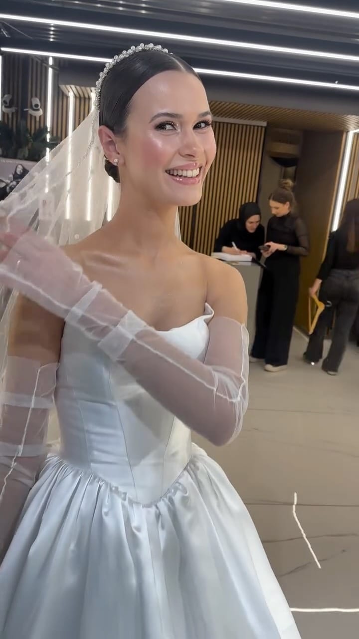 Post 3 by Redline Kuaför on Instagram (video)