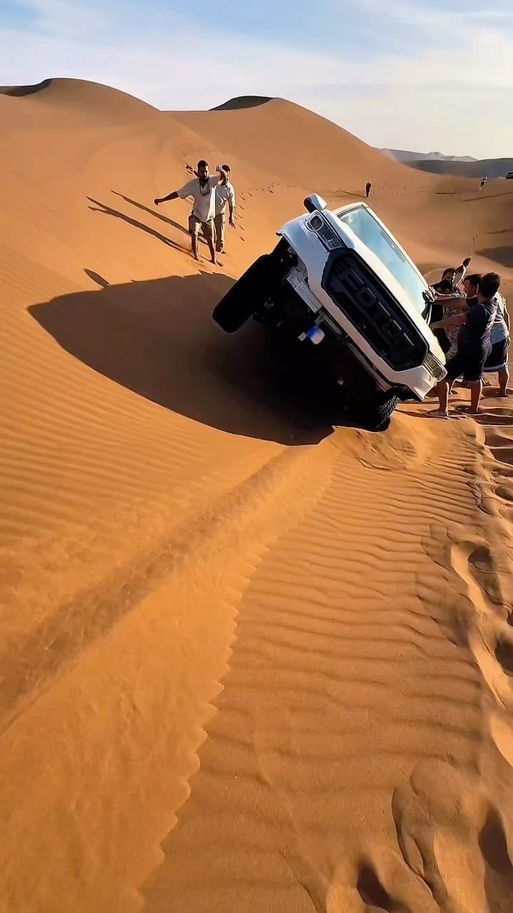 Post 4 by Reza Kheibari/رضا خيبرى on Instagram (video)