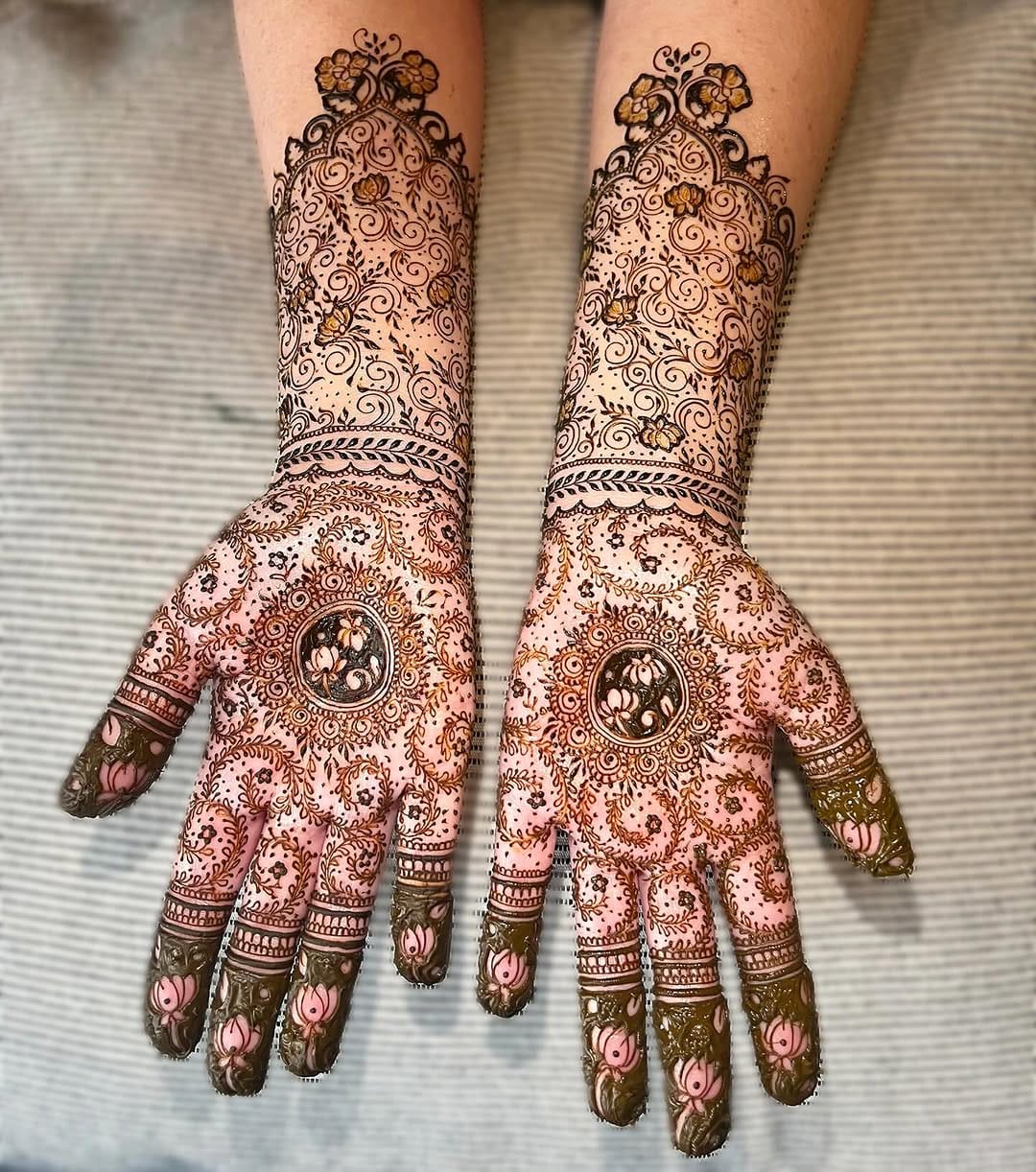 Post 6 by Omera Ejaz💋 on Instagram (image)
