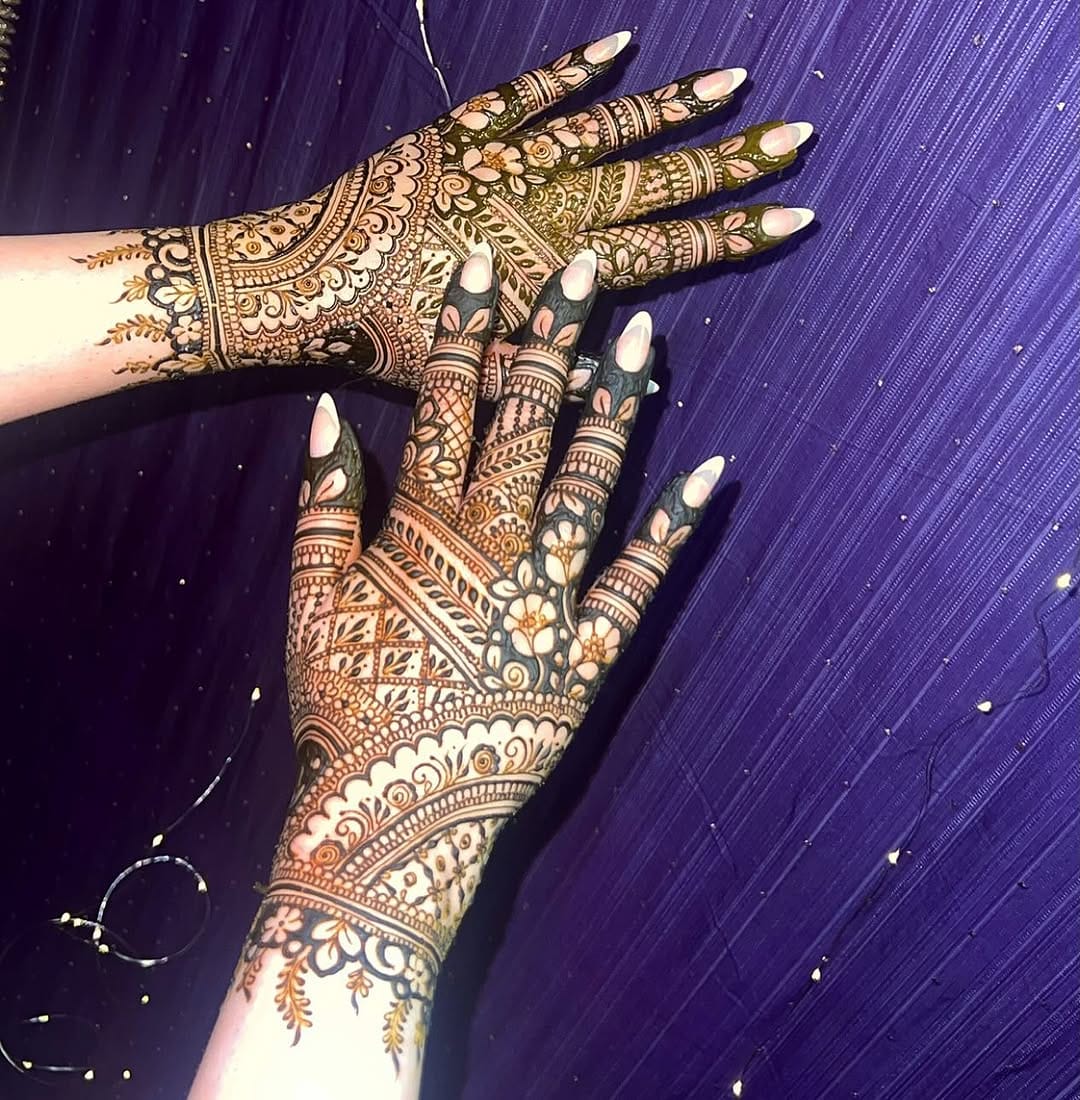 Post 8 by Omera Ejaz💋 on Instagram (image)