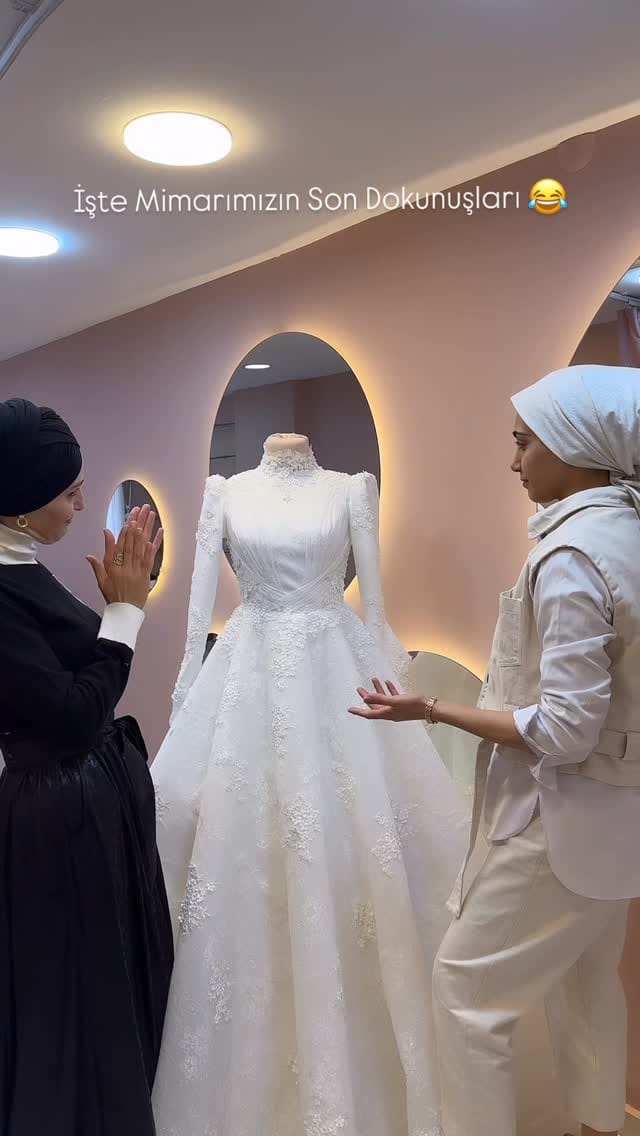 Post 5 by SAADET GELİNLİK VE MODAEVİ on Instagram (video)