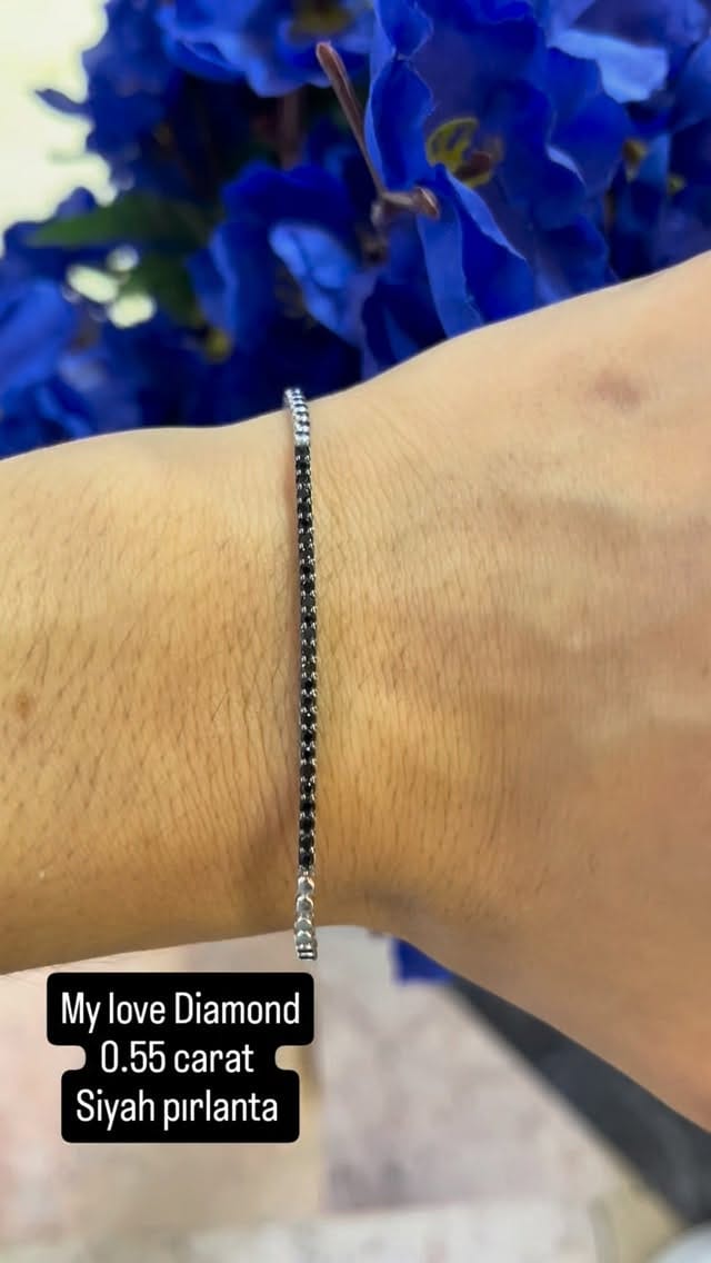 Post 1 by Hüseyin & öznur övür on Instagram (video)