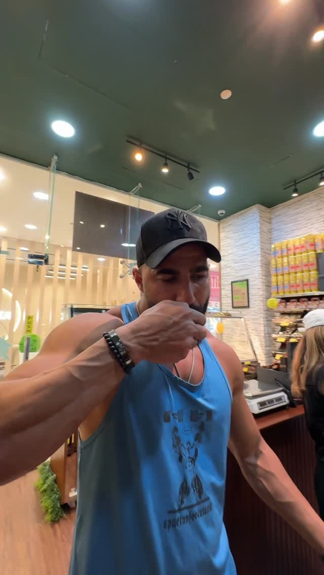 Post 10 by PapaNut on Instagram (video)