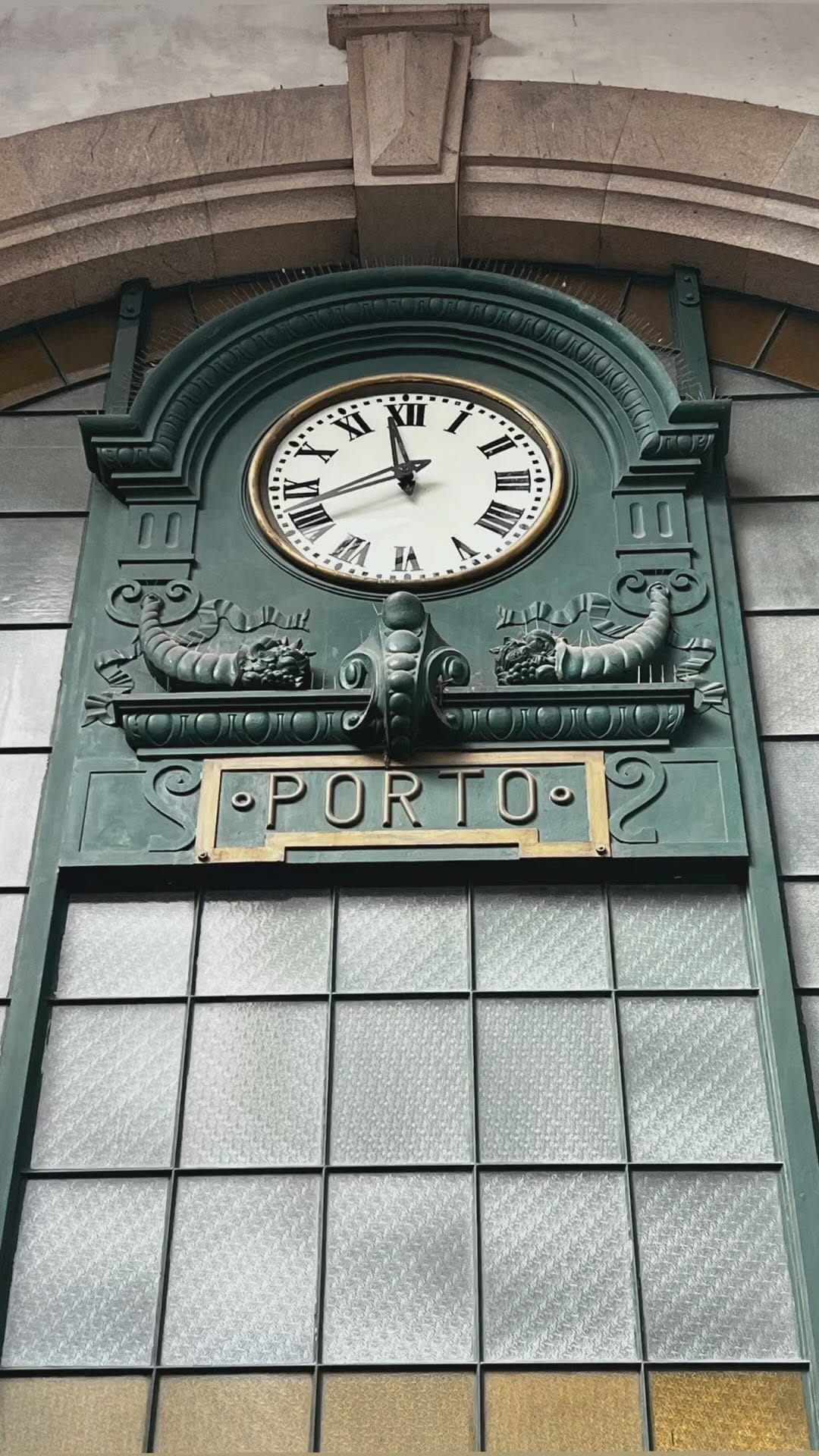Post 10 by Adolfo Luna on Instagram (video)
