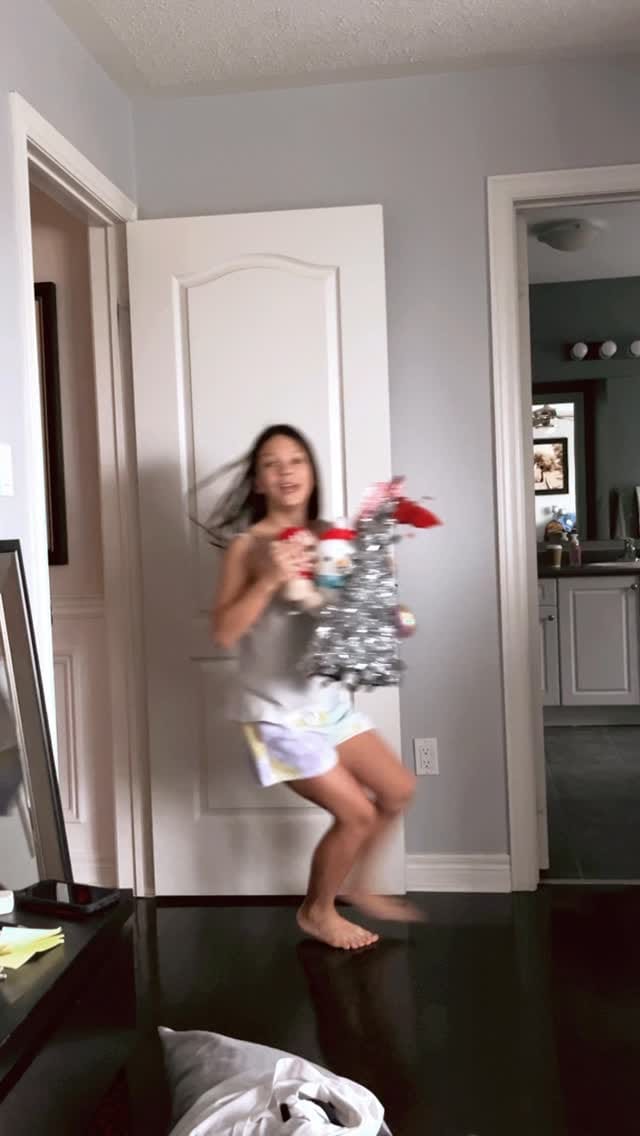 Post 2 by StellaEvvaAfter on Instagram (video)