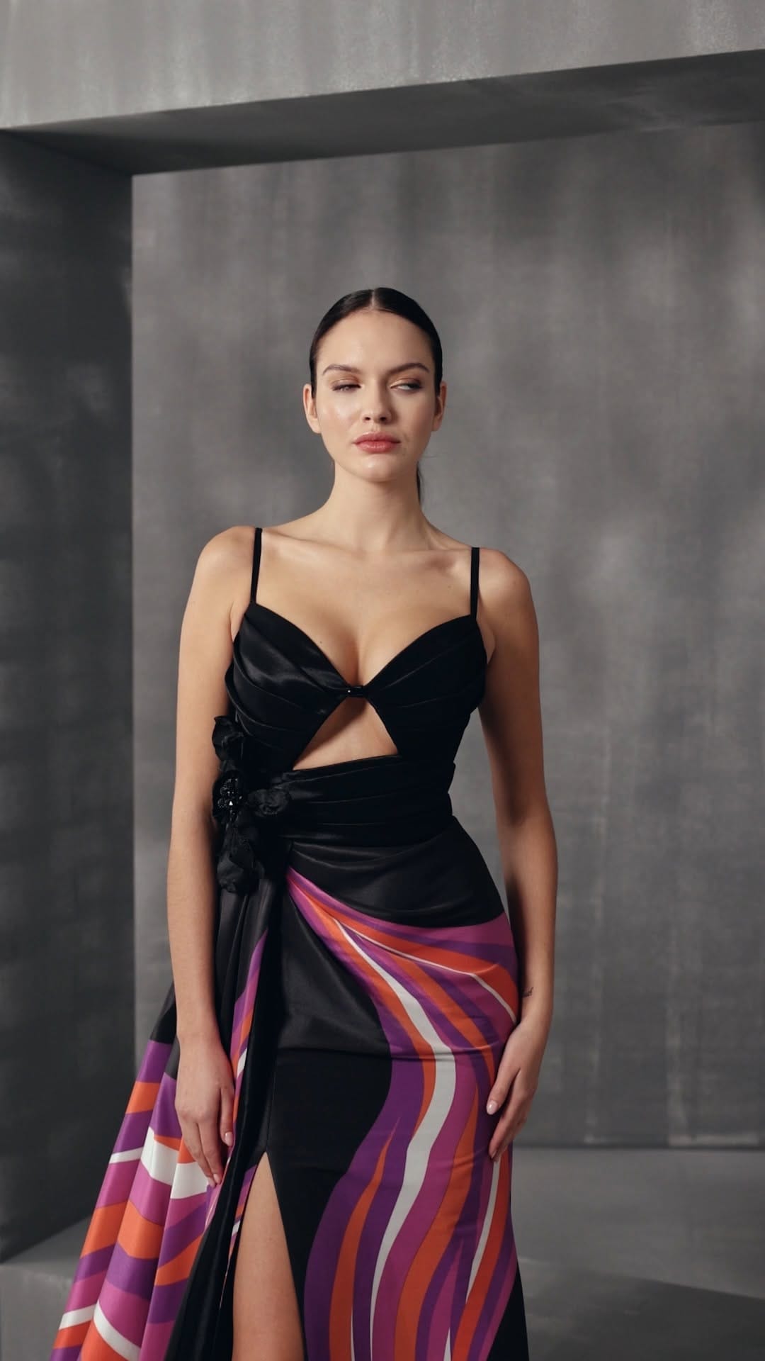 Post 4 by Umit collection on Instagram (video)