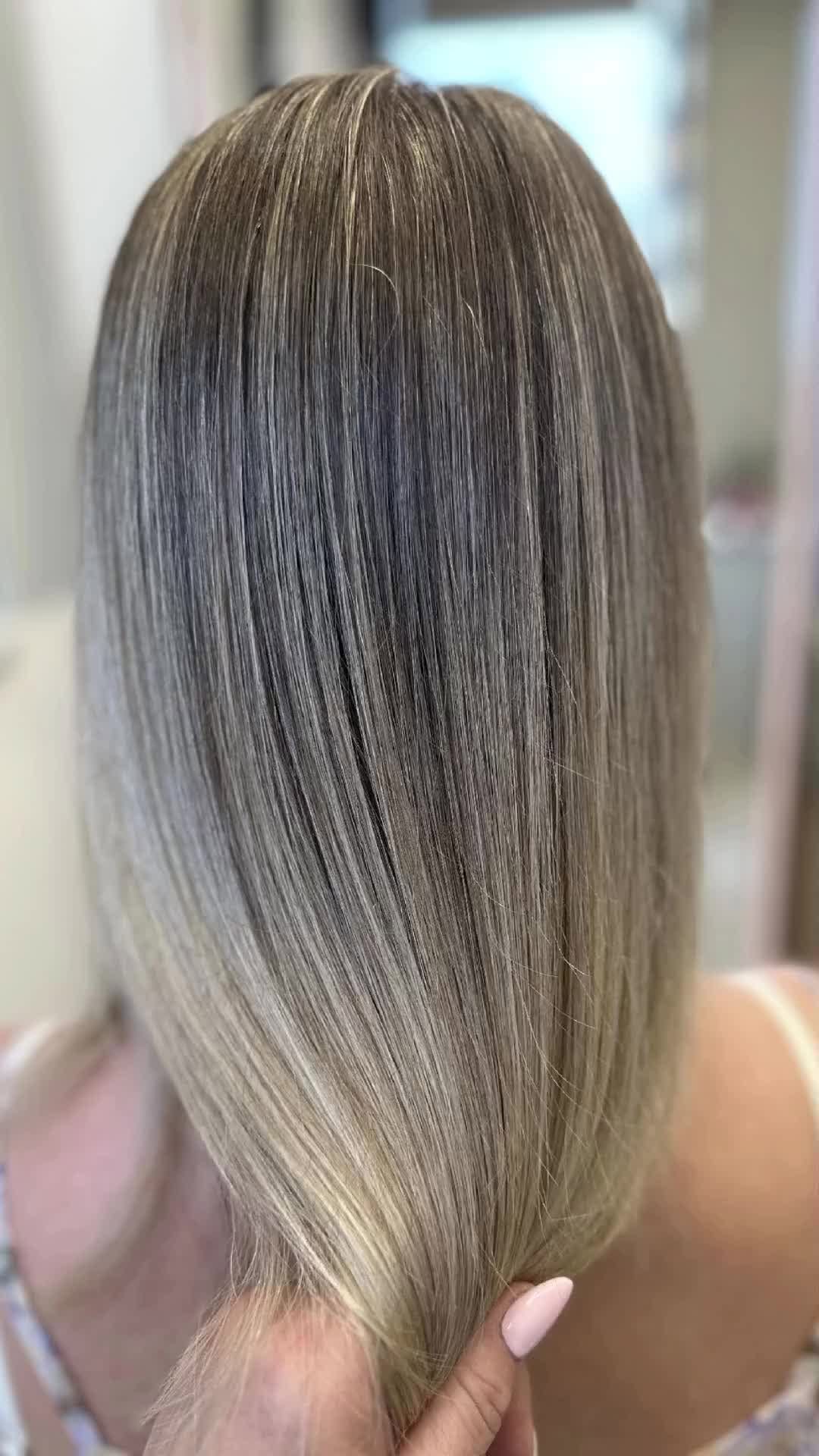 Post 8 by Hairstylist in Miami on Instagram (video)