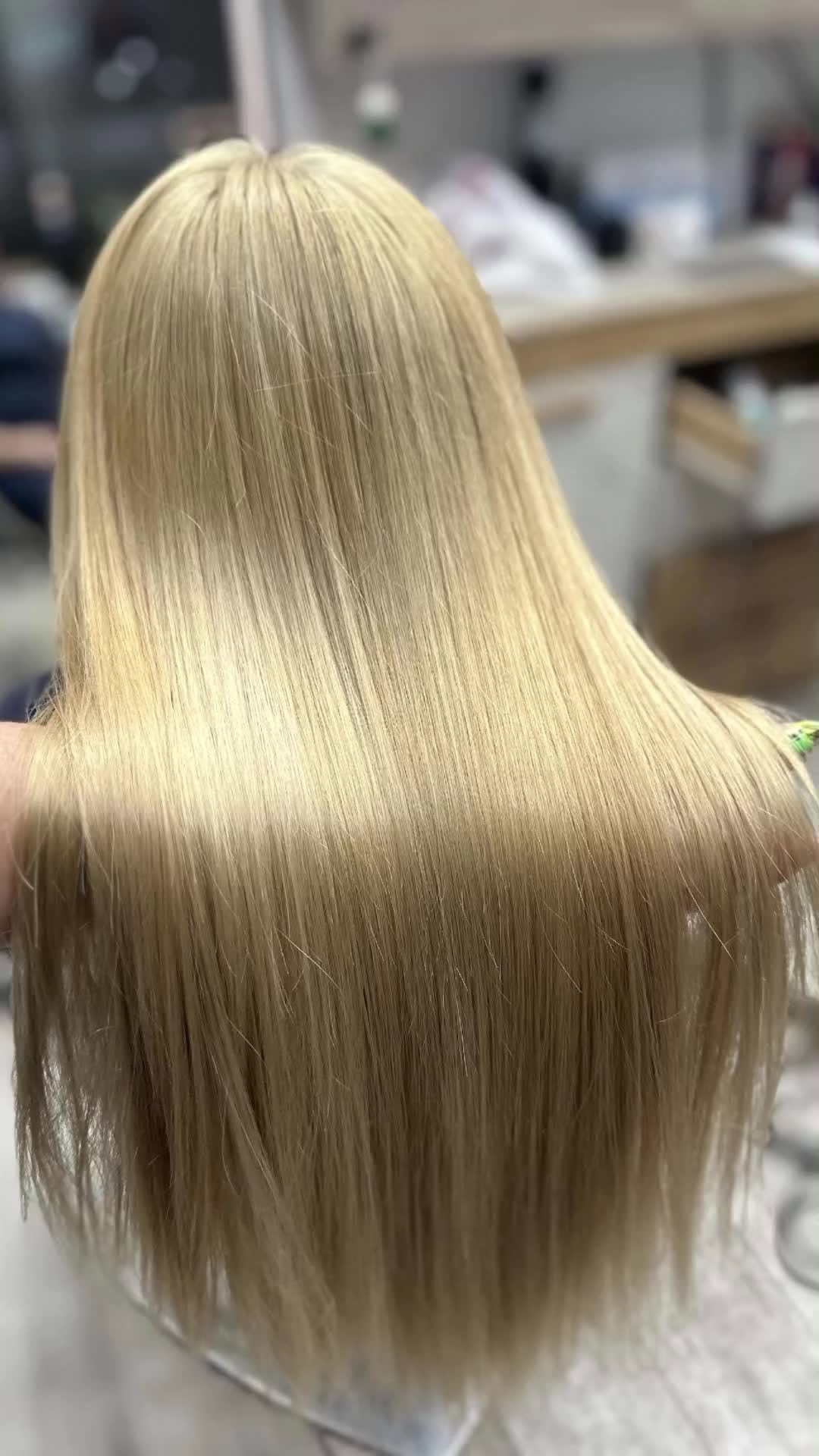 Post 9 by Hairstylist in Miami on Instagram (video)